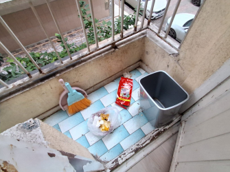 Güngören Merkez'de 1,Kat Geniş 3+1 Kredili Ön Cephe 140 m2 Balkonlu