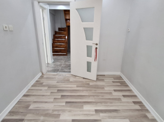 Güngören Sanayi'de 3+1 Kat Mülkiyetli 110 m2 İçi Yapılı Tek Daireli Dubleks