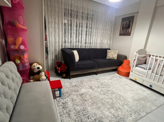 Güngören Güneştepe'de 4,Kat E.Banyolu 2+1İçi Yapılı 90 m2 Balkonlu 