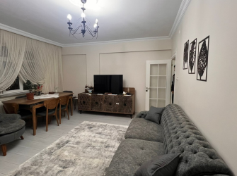 Güngören Güneştepe'de 4,Kat E.Banyolu 2+1İçi Yapılı 90 m2 Balkonlu 