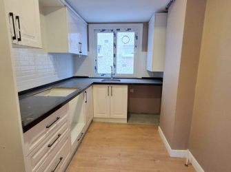 Bahçelievler Camlıkahve'de 3+1 Sıfır Asansörlü 130 m2 E.Banyolu Dubleks 