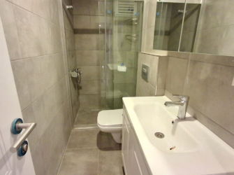 Bahçelievler  Camlıkahve'de 1,Kat Sıfır Asansörlü 2+1 Boş 80 m2