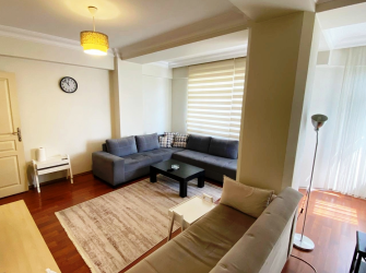 Bahçelievler'de Fizik Tedavi Karşısı 3,Kat 2005 Yapımı 3+1 Kredili Ön Cephe