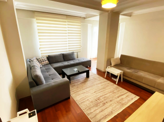 Bahçelievler'de Fizik Tedavi Karşısı 3,Kat 2005 Yapımı 3+1 Kredili Ön Cephe