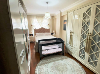 Bahçelievler Siyavuşpaşa'da 3,Kat  Kredili 3+1 Masrafsız 2005 Yapımı Bina