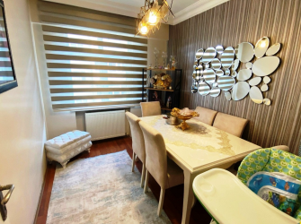 Bahçelievler Siyavuşpaşa'da 3,Kat  Kredili 3+1 Masrafsız 2005 Yapımı Bina