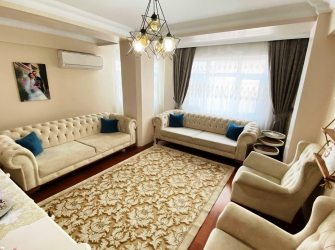 Bahçelievler Siyavuşpaşa'da 3,Kat  Kredili 3+1 Masrafsız 2005 Yapımı Bina