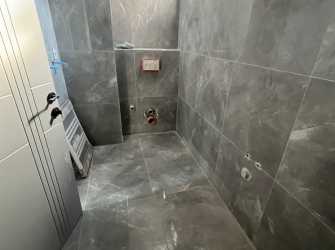 Bahçelievler'de Yıldıztepe Metroya Yakın 2, Kat E. Banyolu 3+1 Tek Daireli  130 m2 