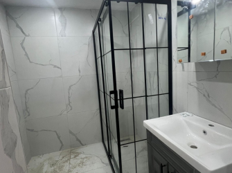 Güngören Güneştepe'de  1,Kat Sıfır Asansörlü 2+1 Ön Cephe 70 m2 Balkonlu