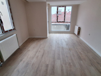 Bahçelievler'de Kıbrıs Cd'sine Yakın 1,Kat Asansörlü 2+1 Sıfır 85 m2 Boş Daire