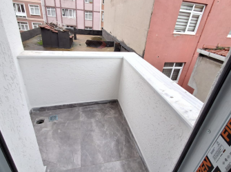 Bahçelievler'de Kıbrıs Cd'sine Yakın 1,Kat Asansörlü 2+1 Sıfır 85 m2 Boş Daire