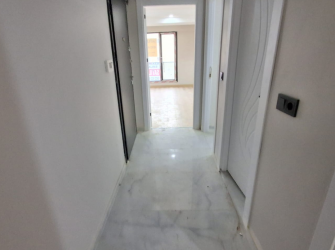 Bahçelievler Camlıkahve'de 5,Kat Ön Cephe 2+1 Sıfır Asansörlü 85 m2