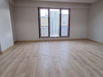 Bahçelievler Camlıkahve'de 5,Kat Ön Cephe 2+1 Sıfır Asansörlü 85 m2