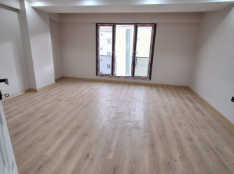 Bahçelievler Camlıkahve'de 5,Kat Ön Cephe 2+1 Sıfır Asansörlü 85 m2