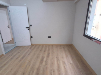 Bahçelievler Camlıkahve'de 5,Kat Ön Cephe 2+1 Sıfır Asansörlü 85 m2