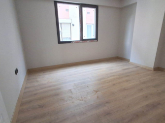 Bahçelievler Camlıkahve'de 5,Kat Ön Cephe 2+1 Sıfır Asansörlü 85 m2