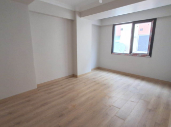 Bahçelievler Camlıkahve'de 5,Kat Ön Cephe 2+1 Sıfır Asansörlü 85 m2