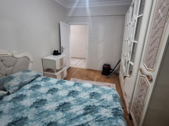 Güngören'de Tramvaya Yakın 3,Kat Kredili 2+1 Balkonlu 90 m2