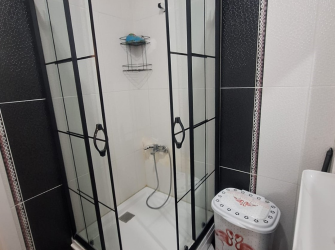 Güngören'de Tramvaya Yakın 3,Kat Kredili 2+1 Balkonlu 90 m2