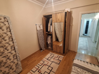 Güngören'de Tramvaya Yakın 3,Kat Kredili 2+1 Balkonlu 90 m2