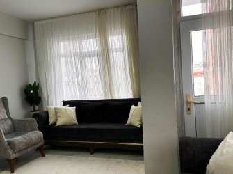 Güngören Güneştepe'de 1,Kat Arsa Tapulu 2+1 Tramvaya Yakın 90 m2