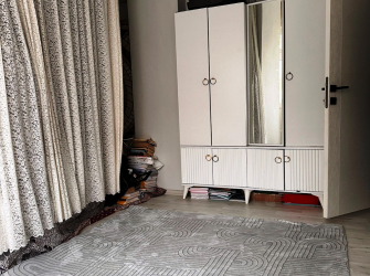 Güngören Güneştepe'de 1,Kat Arsa Tapulu 2+1 Tramvaya Yakın 90 m2