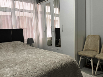 Güngören Güneştepe'de 1,Kat Arsa Tapulu 2+1 Tramvaya Yakın 90 m2