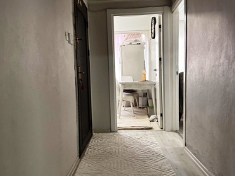 Güngören Güneştepe'de 1,Kat Arsa Tapulu 2+1 Tramvaya Yakın 90 m2