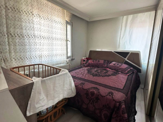 Bağcılar Yıldıztepe Metroya Yakın 4,Kat Arsa Tapulu 2+1 Balkonlu 60 m2 