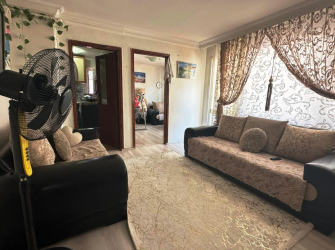 Bağcılar Yıldıztepe Metroya Yakın 4,Kat Arsa Tapulu 2+1 Balkonlu 60 m2 