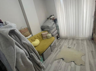 Güngören'de Tramvaya Yakın 1,Kat  10 Yıllık 2+1 Çift Cephe 70 m2 Balkonlu