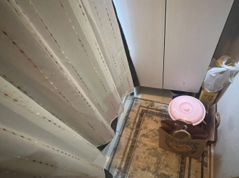 Güngören'de Tramvaya Yakın 1,Kat  10 Yıllık 2+1 Çift Cephe 70 m2 Balkonlu