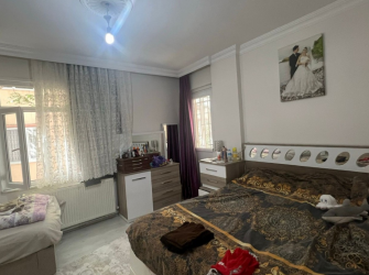 Güngören Güneştepe'de 3+1 Çift Balkonlu 110 m2 İskanlı Yüksek Giriş