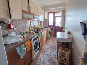 Bağcılar'da 4,Kat Cadde Üstü 3+1 Kat Mülkiyetli 110 m2 Ön Cephe