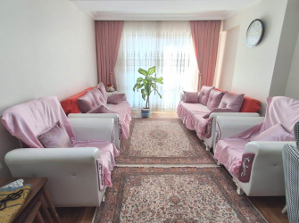 Bağcılar'da 4,Kat Cadde Üstü 3+1 Kat Mülkiyetli 110 m2 Ön Cephe