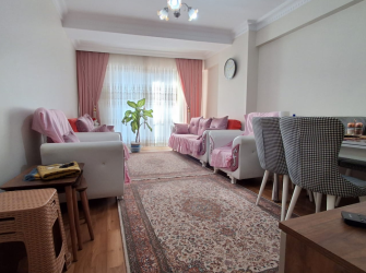 Bağcılar'da 4,Kat Cadde Üstü 3+1 Kat Mülkiyetli 110 m2 Ön Cephe