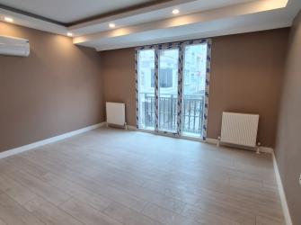 Bahçelievler  Camlıkahve'de 1,Kat Sıfır Asansörlü 2+1 Boş 80 m2