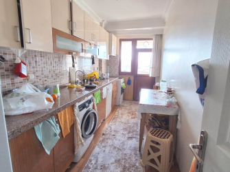 Bağcılar'da 4,Kat Cadde Üstü 3+1 Kat Mülkiyetli 110 m2 Ön Cephe