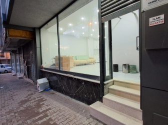 Bahçelievler Camlıkahve'de 40 m2 Wc'li Mutfaklı 1 Yıllık Bina'da Dükkan