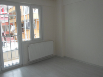 Güngören Akıncılar'da 2+1 Kredili Ön Cephe 80 m2 Balkonlu Yüksek Giriş