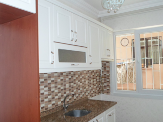 Güngören Akıncılar'da 2+1 Kredili Ön Cephe 80 m2 Balkonlu Yüksek Giriş