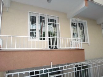 Güngören Akıncılar'da 75 m2 Balkonlu 2+1 Ön Cephe Yüksek Giriş