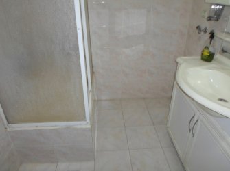 Bakırköy Adliye'nin Karşısı 1,Kat Çift Balkonlu Kiralık 2+1 Daire /İşyeri