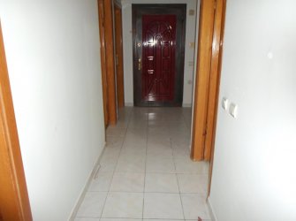 Bakırköy Adliye'nin Karşısı 1,Kat Çift Balkonlu Kiralık 2+1 Daire /İşyeri