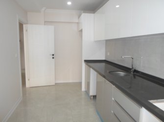 Güngören Güneştepe 2,Kat Çift Balkonlu 2+1 Sıfır 100 m2  Ön Cephe