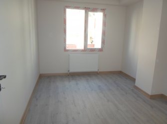 Güngören Güneştepe 2,Kat Çift Balkonlu 2+1 Sıfır 100 m2  Ön Cephe