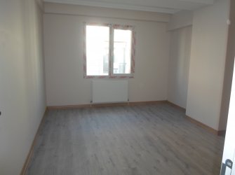 Güngören Güneştepe 2,Kat Çift Balkonlu 2+1 Sıfır 100 m2  Ön Cephe