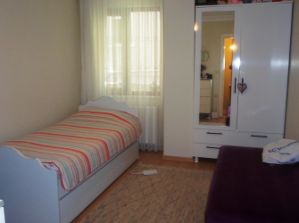Bahçelievler Cumhuriyet'te 3+1Kat Dubleks 160 m2 Çift Girişli 3 Banyolu 