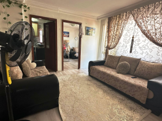 Bağcılar Parseller'de 4,Kat Arsa Tapulu 2+1 Balkonlu 70 m2 Daire 