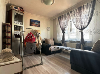 Bağcılar Parseller'de 4,Kat Arsa Tapulu 2+1 Balkonlu 70 m2 Daire 